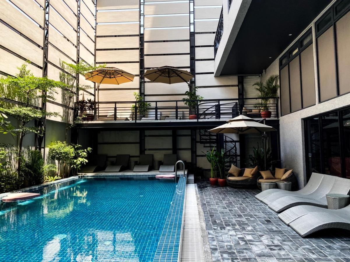 Check Inn Phnom Penh Bkk1 Buitenkant foto